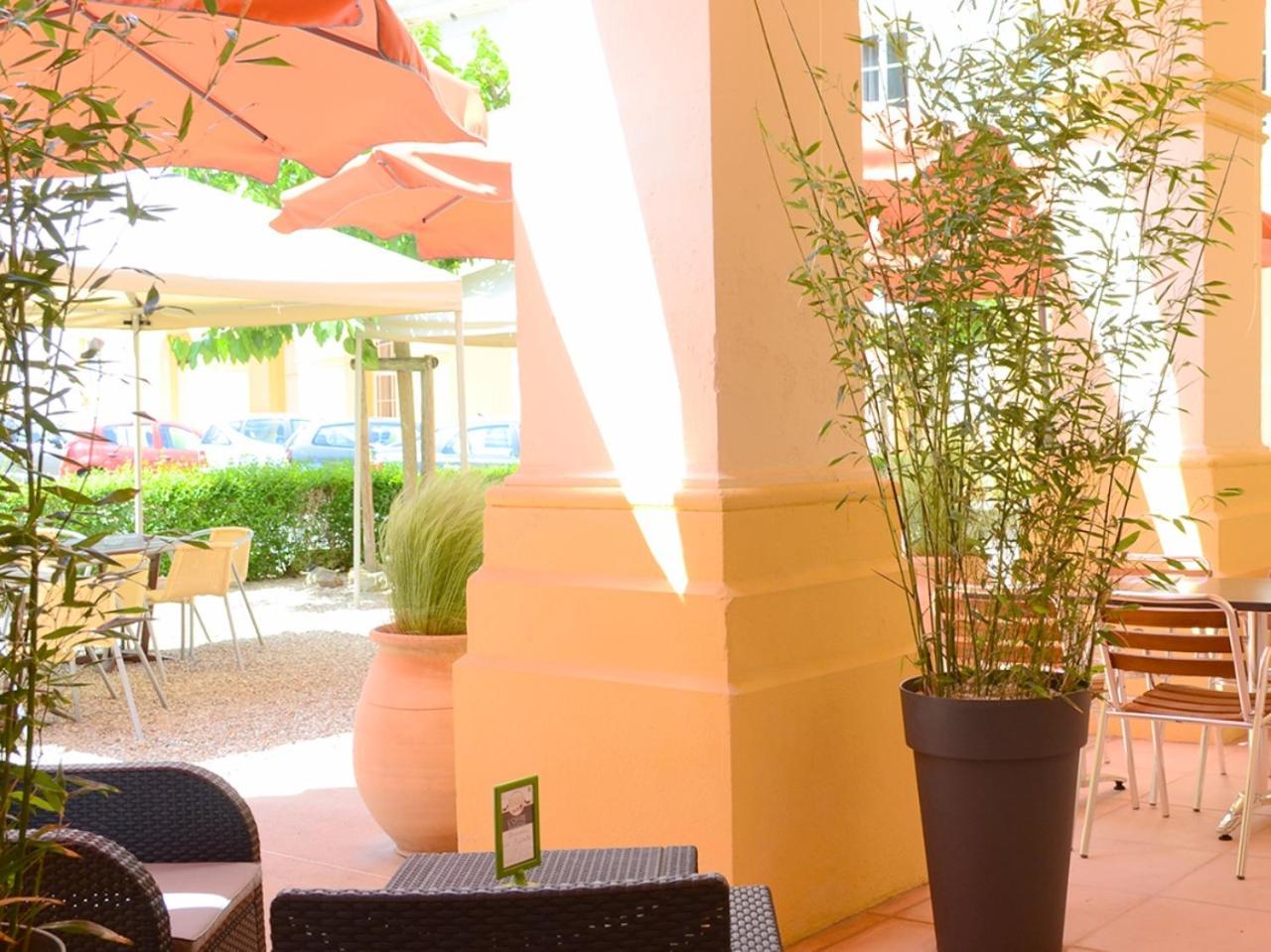 Grand Hotel De Bourbon-Lancy - Spa Et Restaurant - Logis Eksteriør billede