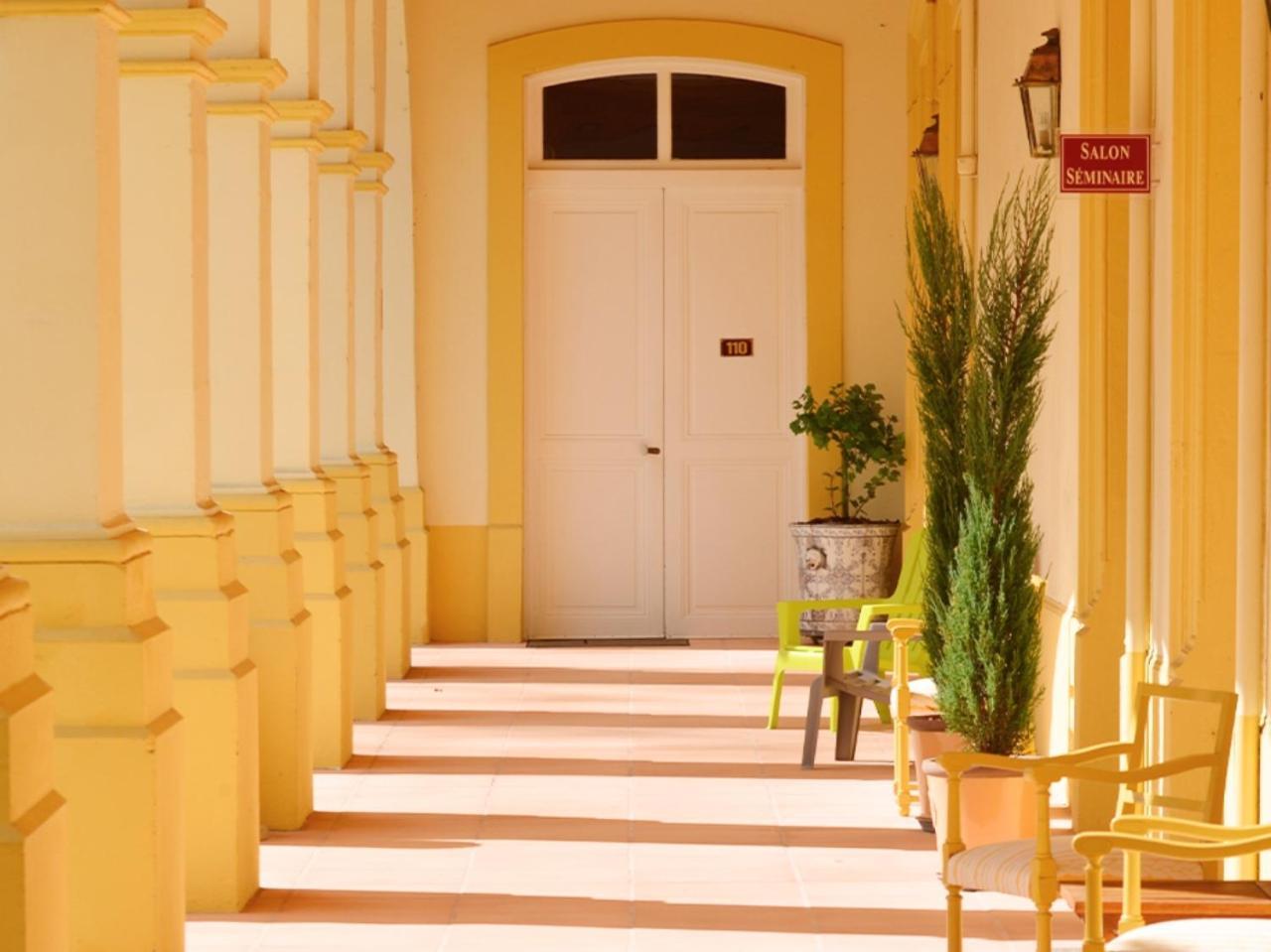 Grand Hotel De Bourbon-Lancy - Spa Et Restaurant - Logis Eksteriør billede