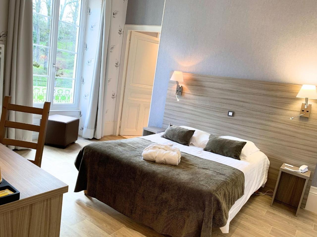 Grand Hotel De Bourbon-Lancy - Spa Et Restaurant - Logis Eksteriør billede