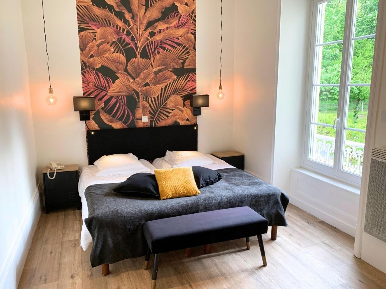 Grand Hotel De Bourbon-Lancy - Spa Et Restaurant - Logis Eksteriør billede